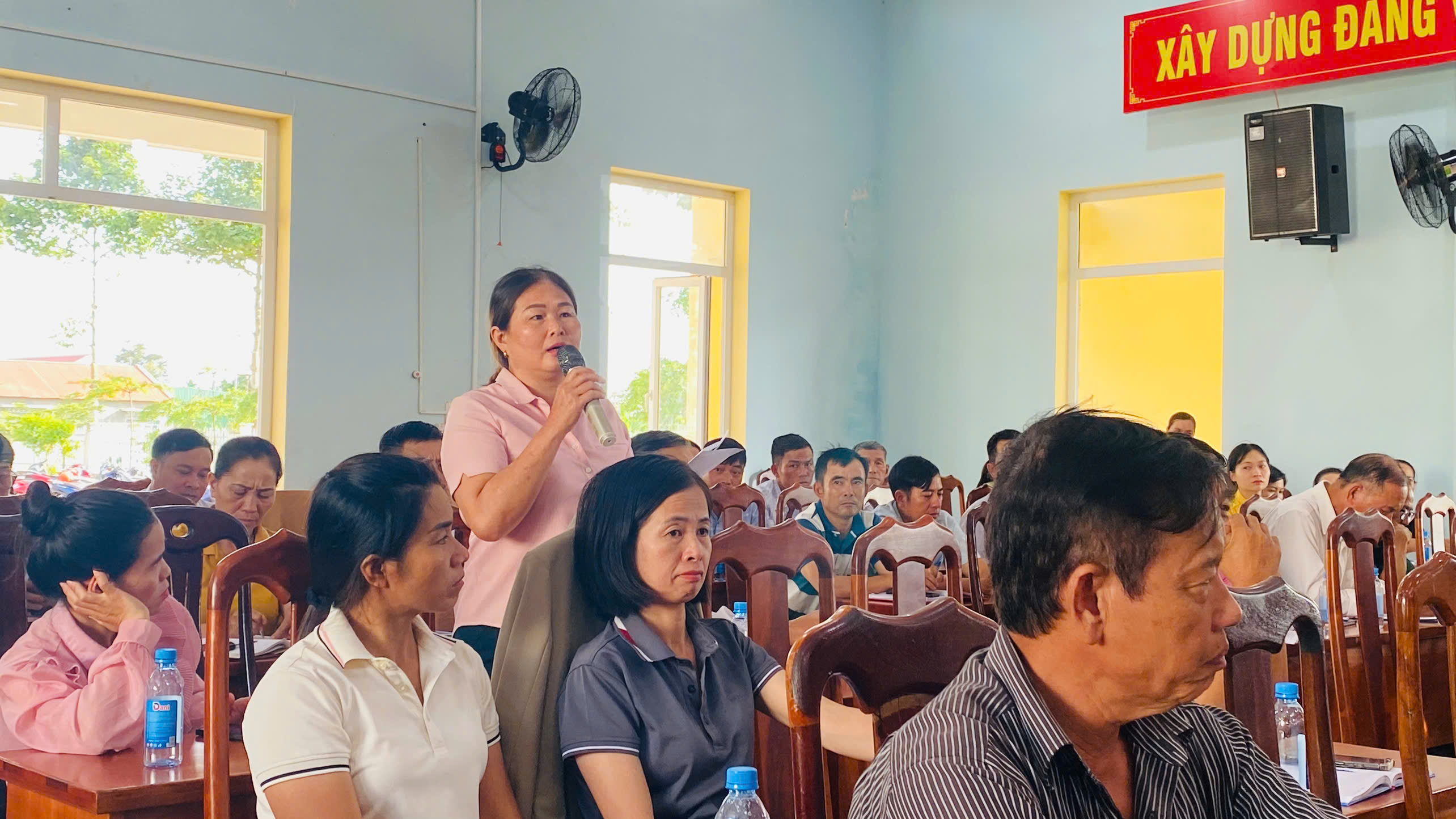 z7077646075705_07af33700f82eb5f3b7af341e225aa42