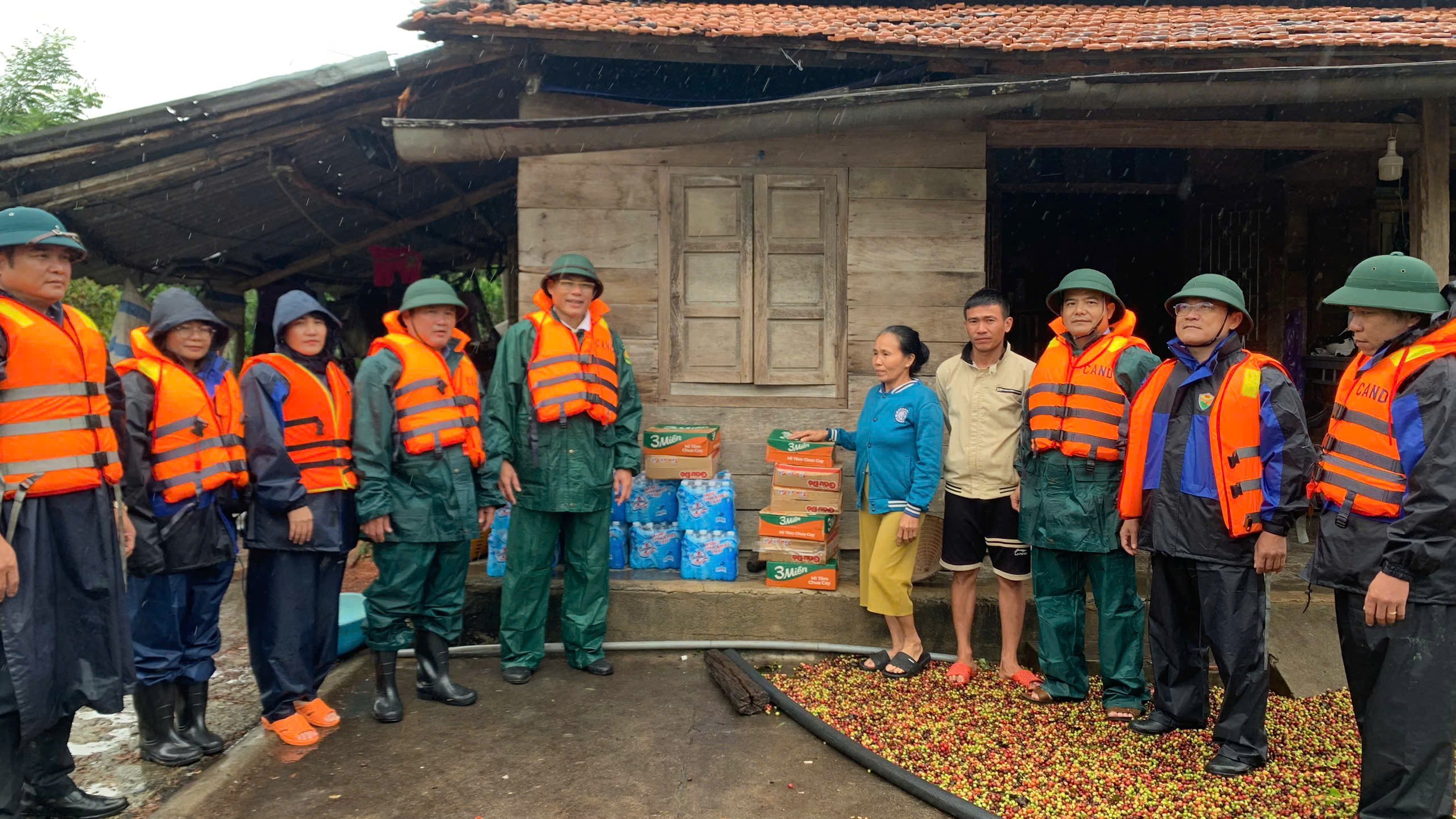 z7243690017688_4711097c0a4e2dfd75af40e4a9ae5fff