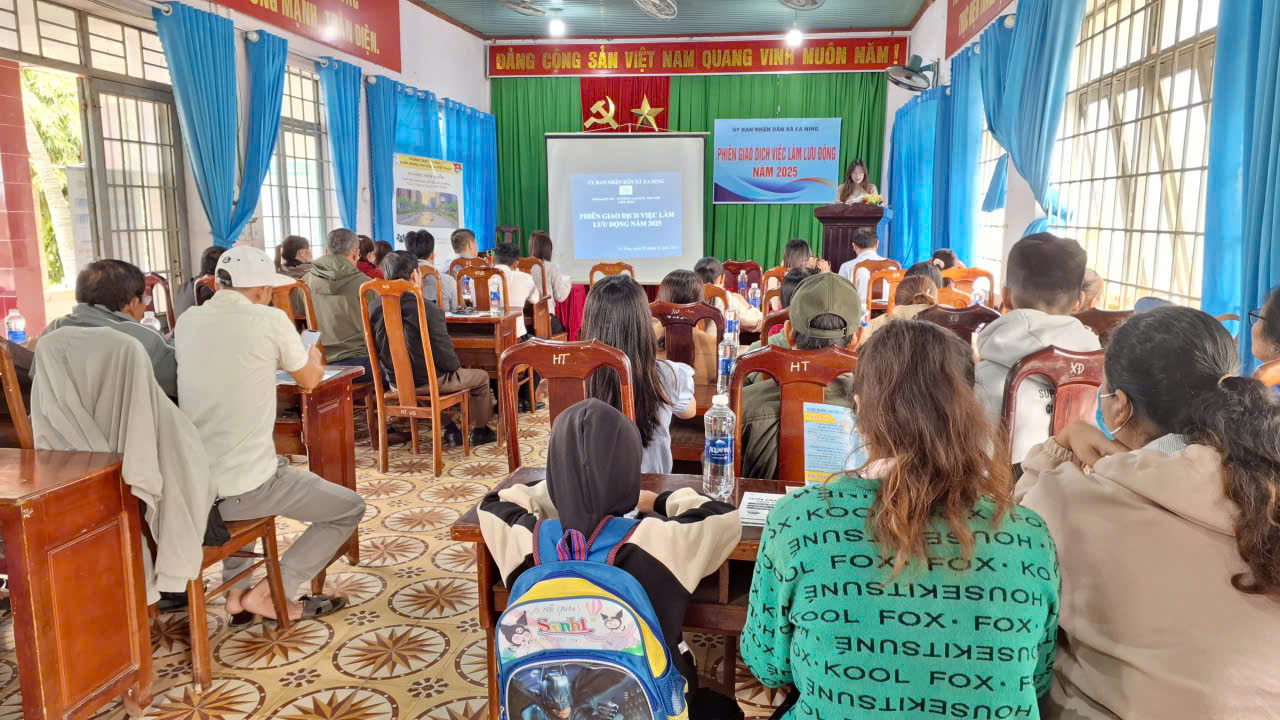 UBND XÃ EA NING TỔ CHỨC PHIÊN GIAO DỊCH VIỆC LÀM NĂM 2025