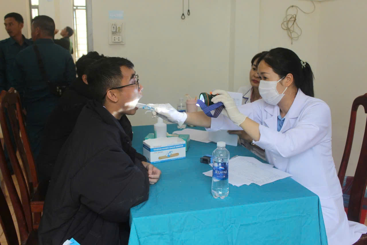 THANH NIÊN XÃ EA NING THAM GIA KHÁM SỨC KHỎE THỰC HIỆN NGHĨA VỤ QUÂN SỰ, NGHĨA VỤ CÔNG AN NHÂN DÂN NĂM 2026