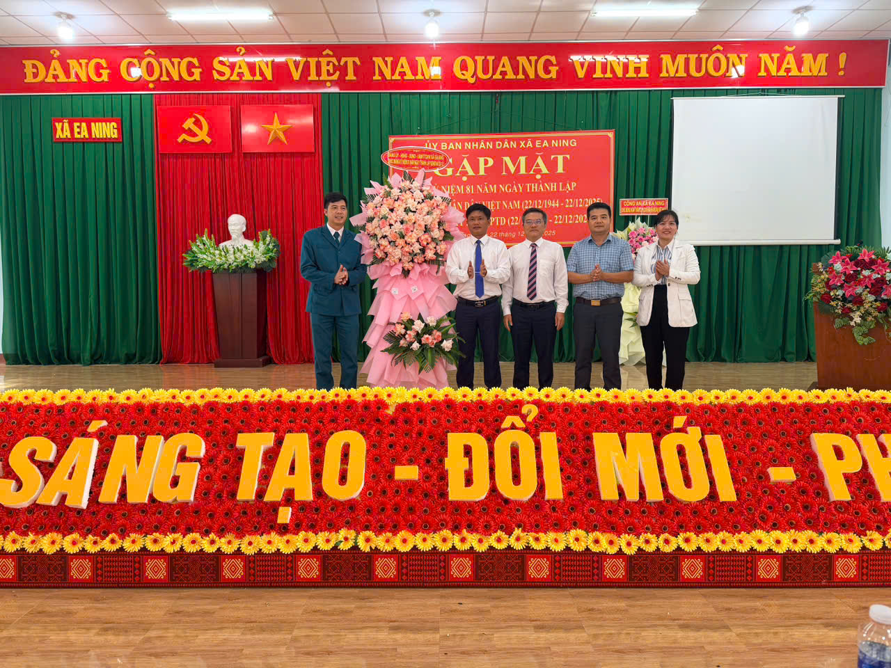 z7353008869968_b8fc159cce10c90ebf03d812e7485646