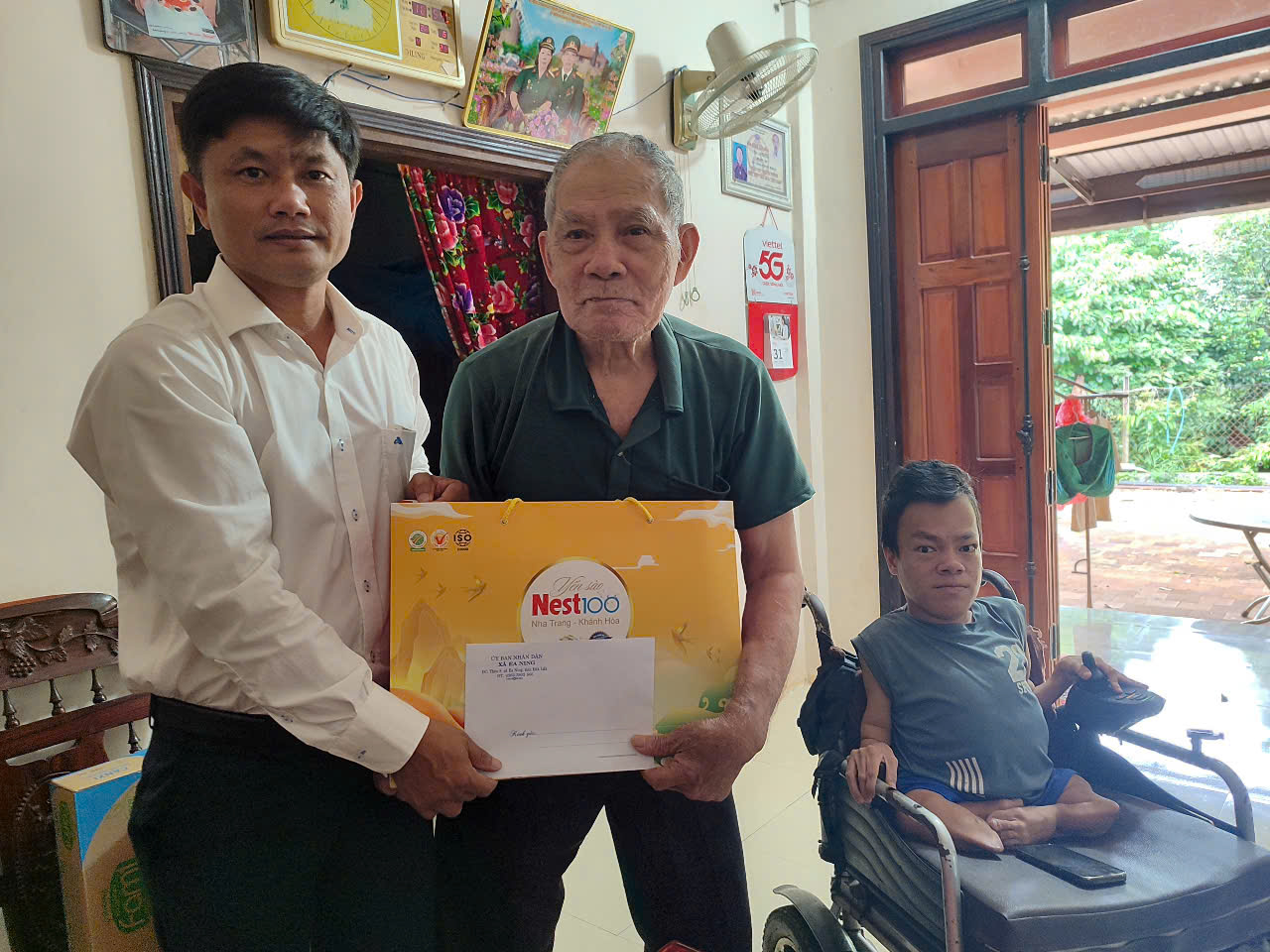 z6832432285947_7f77edfb1149e0c46c44041a80e0a114