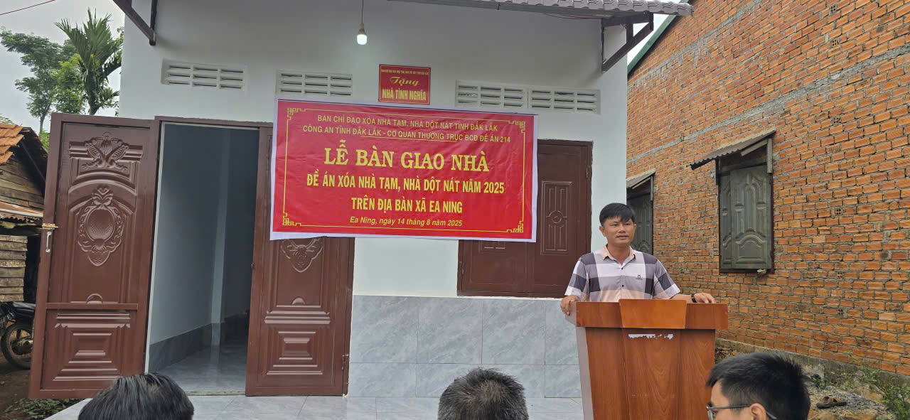 gen-n-z6907370078626_3da6b55d47225f8309c8a6802adb2828