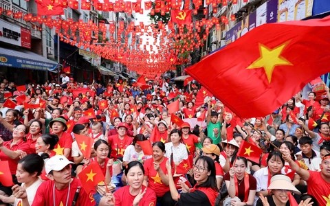 XÃ EA NING KHẨN TRƯƠNG TRIỂN KHAI TẶNG QUÀ NHÂN DÂN NHÂN DỊP KỶ NIỆM 80 NĂM CÁCH MẠNG THÁNG TÁM VÀ QUỐC KHÁNH 02/9