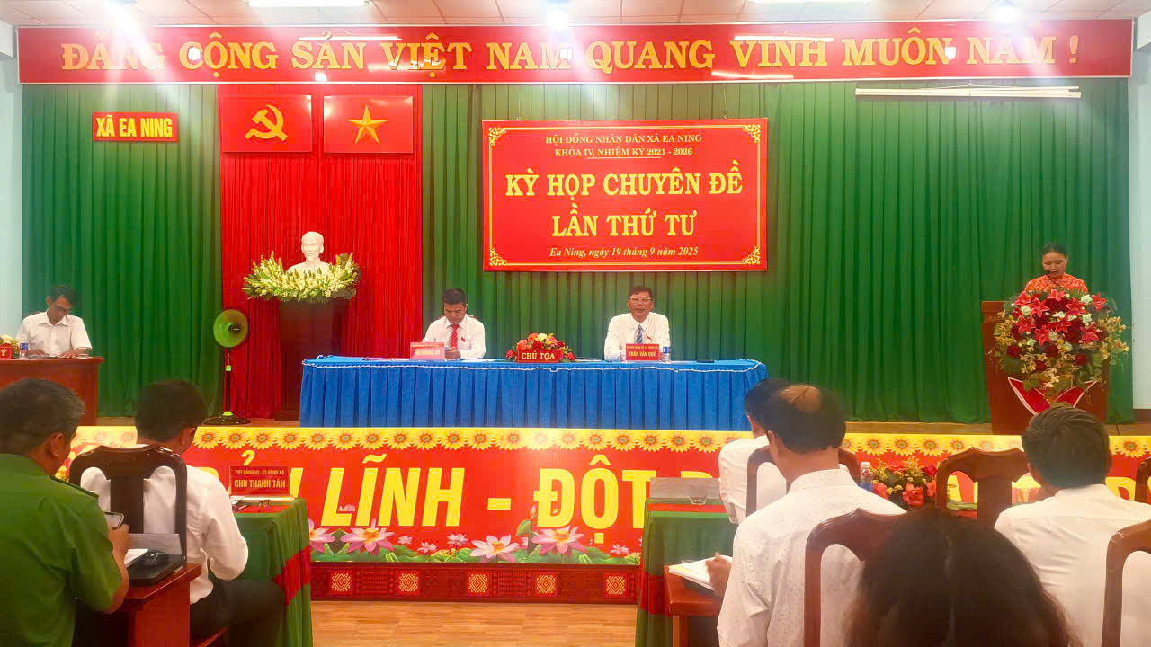 HĐND XÃ EA NING TỔ CHỨC KỲ HỌP CHUYÊN ĐỀ LẦN THỨ 4 KHÓA IV, NHIỆM KỲ 2021-2026