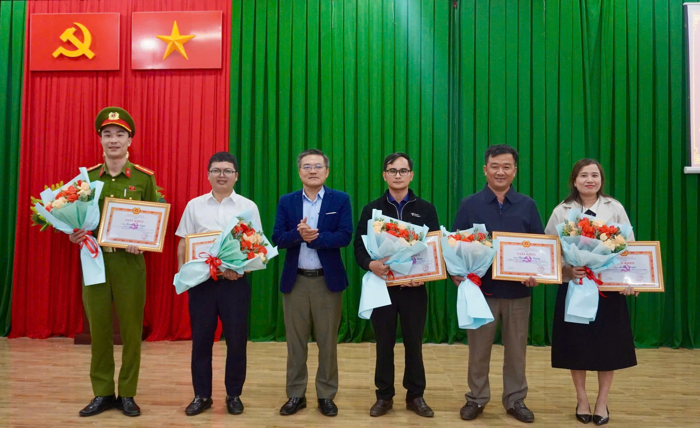 z7406735319441_f50e668d73077b35700b38346b5e9ad1