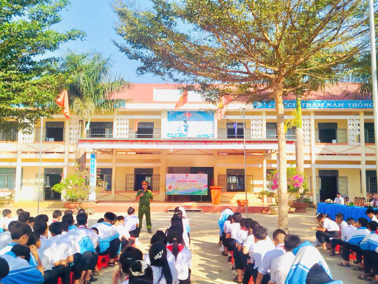 TUYÊN TRUYỀN PHÒNG, CHỐNG BẠO LỰC HỌC ĐƯỜNG VÀ PHÒNG, CHỐNG ĐUỐI NƯỚC Ở TRẺ EM