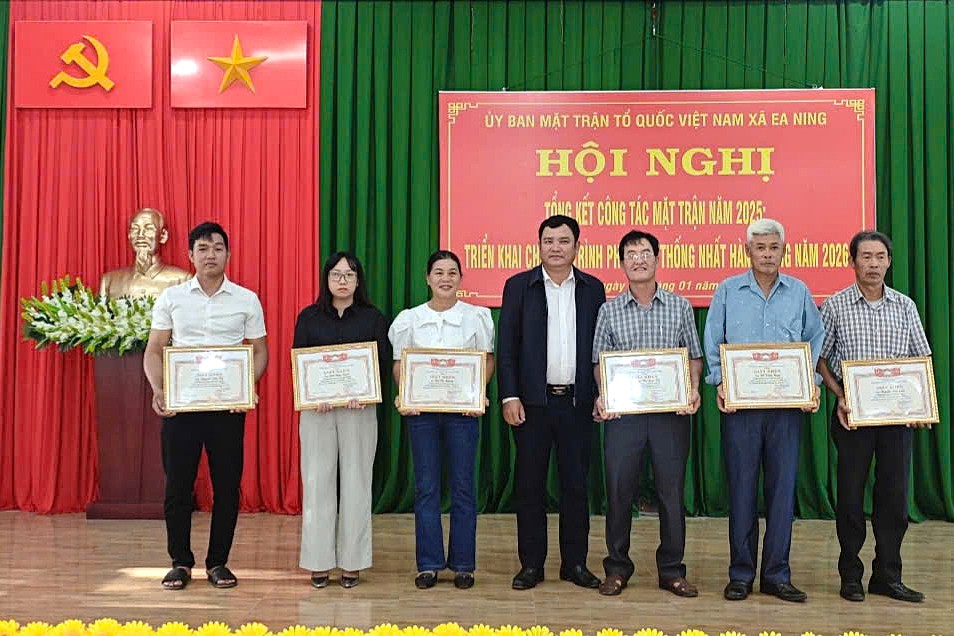 z7437181593356_b79f28ce3a8c76304ae36669549260e3